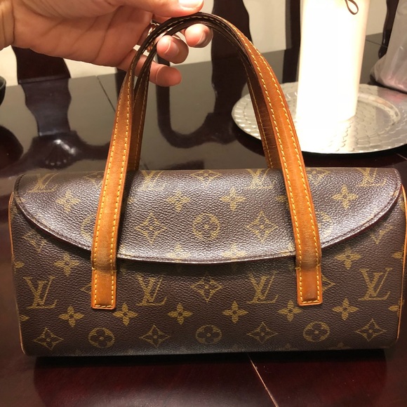 Louis Vuitton Handbags - Louis Vuitton monogran canvas Sonatine bag